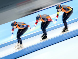 3 seconden tijdwinst op de ploegenachtervolging met een snelle helm? Dat is niet het enige dat onze schaatsers had geholpen
