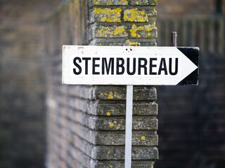 21 én nu al stembusvoorzitter