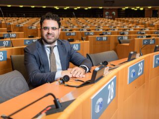 Europarlementariër Mohammed Chahim: ‘Belast bedrijven die enorme winst maken met de energiecrisis’