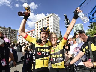 Bouwman blikt terug op etappewinst Giro: 'Onvergetelijke dag'