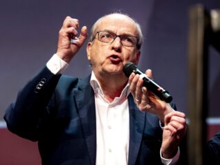 Ad Melkert houdt poot stijf na geklapte cao-onderhandelingen ziekenhuizen: '13 procent is eindbod'