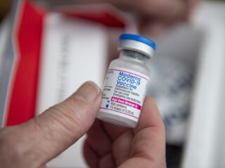 Vaccins aangepast: nu werkzaam tegen Omikronvariant