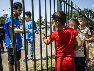 Artsen maken zich zorgen over kinderen in asielopvang: 'We zijn kinderen kwijt'