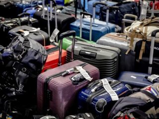 Podcast De Dag: het vuile werk op Schiphol