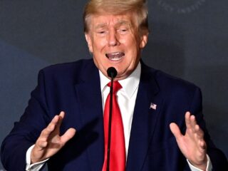 Republikeinen blijven onverminderd loyaal aan oud-president Trump