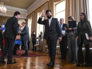 Met een gitaar als wapen strijdt Maurino Alarcón voor gelijkwaardigheid in Chili