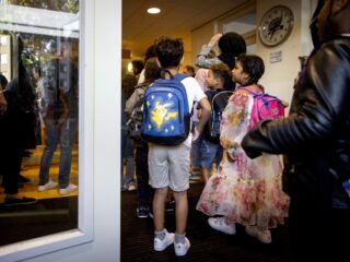 Scholen die een nieuw energiecontract moeten afsluiten, zijn tot wel 12 keer duurder uit