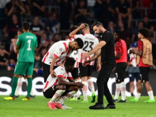 Inspiratieloos PSV verliest van Rangers en loopt groepsfase Champions League mis