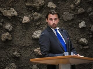 Podcast De Dag: hoe ver mag een Kamerlid gaan?