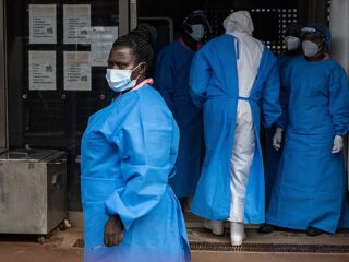 Dodental door ebola-uitbraak in Oeganda loopt op