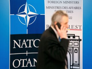 Oud NAVO-topambtenaar Timo Koster: weinig substantieels in de verklaring EU en NAVO