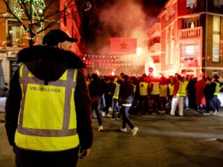 Vertraagt inzet van de ME bij WK-rellen ander politiewerk? 'Je kan de tijd maar één keer uitgeven'