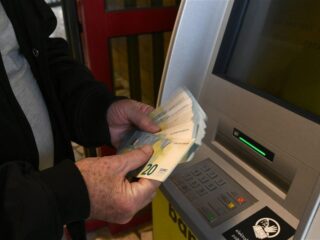 Stand.nl: 'We kunnen prima leven zonder contant geld'