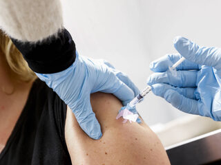 Mensen onder de 44 jaar krijgen geen Janssen-vaccin meer