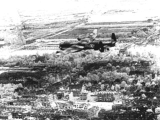 Bommen speuren vanachter het bureau