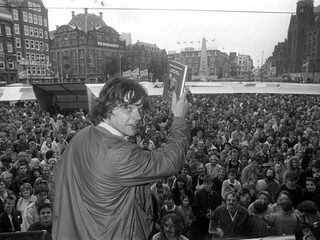 'Burgerberaad is rebellie tegen multinationals die wetteksten schrijven'