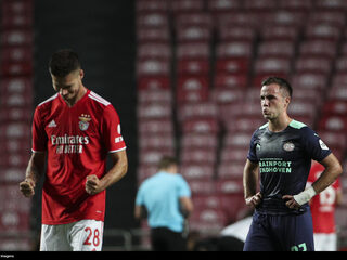 Slechte dag Nederlands voetbal: PSV en AZ verliezen in Europa