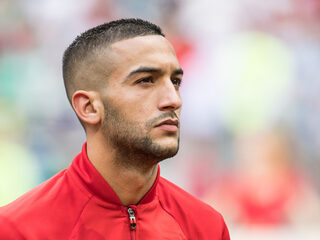 Rare tijden bij Marokko: geen Ziyech, geen Mazraoui en een tegenstander die van de wc moet worden gehaald