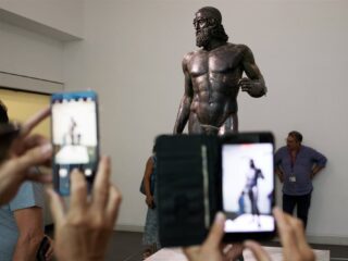 Fotograaf des Vaderlands neemt dickpics onder de loep