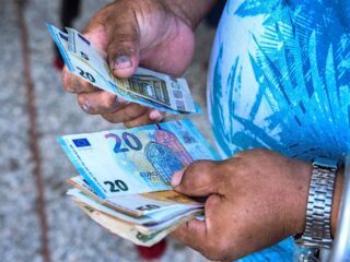 Pandjeshuizen zien vaker mensen die rekeningen niet meer kunnen betalen