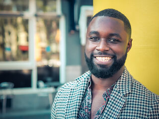 Emmanuel Ohene Boafo is jongste Louis d’Or-winnaar: 'Mijn vader wilde eerst niet dat ik ging acteren'