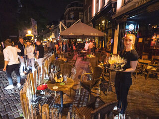 Maar 2,4 procent van alle besmettingen in de horeca? 'Getal zegt niet zoveel'