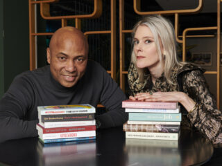 Stem op het NPO Radio 1 Non-Fictie Boek van het Jaar 2022 en maak kans op het winnende boek