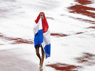 Dit zijn de verhalen achter drie iconische foto's van de Olympische Spelen