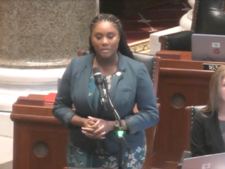 In deze Amerikaanse staat moeten vrouwelijke politici verplicht een jasje dragen