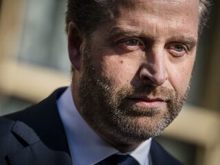 Hugo de Jonge bemoeide zich actief met mondkapjesdeal Sywert van Lienden