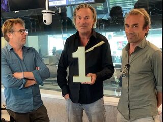 Politieke partij Volt wint de Gouden Dolk 2022