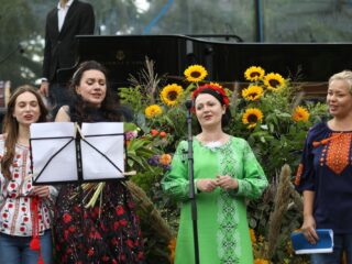 Een jaar na oorlog putten Oekraïners kracht uit muziek