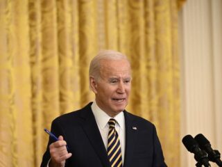 Nederlandse ambassadeur in Washington: Europese bedrijven moeten kunnen profiteren van nieuw Amerikaans steunpakket