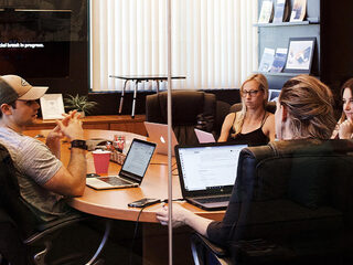 Creëren veilige werkomgeving: 'Leidinggevenden weten bij God niet hoe ze dat aan moeten pakken'