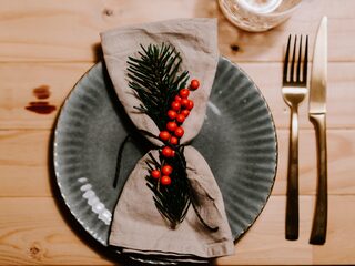 Kerstmaal voor dak- en thuislozen door kerstactie: 'Mensen kwamen soms met kratten eten aan'