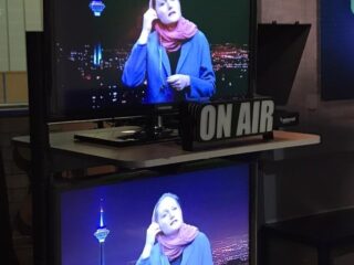 Podcast De Dag: waarom in Iran de hoofddoek af gaat