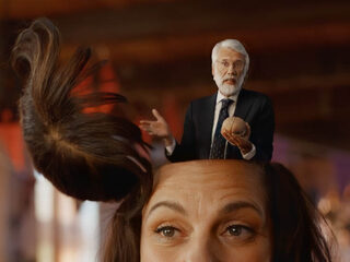 Alcoholcampagne voor ouders: 'Laat je minderjarige kind ook niet thuis drinken'