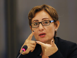 Oud PvdA-Kamerlid teleurgesteld in samenwerkingsbesluit: 'Vind het moeilijk lid te blijven'