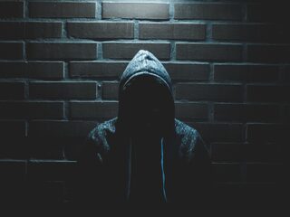 Mensenhandelaren blijken jonger dan 23 jaar