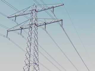 Krapte op het stroomnet: 'Klimaatdoelen niet haalbaar met huidige maatregelen'