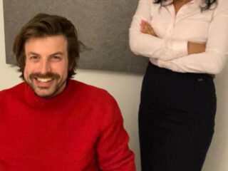 Dichter Joost Oomen pleit voor meer vrolijkheid in Nederlandse literatuur