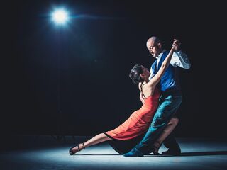 Seksuele intimidatie en machtsmisbruik in de latin dance-wereld