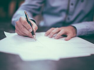 Hoe onafhankelijk zijn integriteitsbureaus?