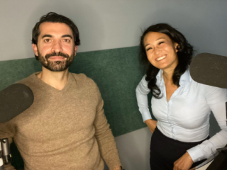 Jezelf vastlijmen op een talkshowtafel? Sinan Çankaya noemt het een microrevolutie