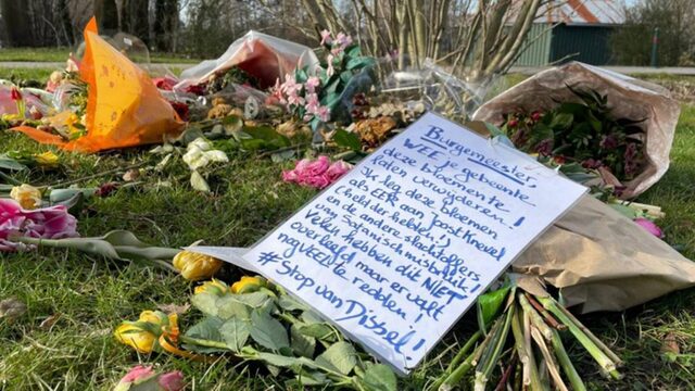 Podcast De Zomerdag: Complotbloemen in Bodegraven