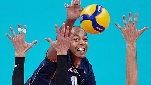 Volleyballers kunnen niet stunten en stranden in kwartfinales EK