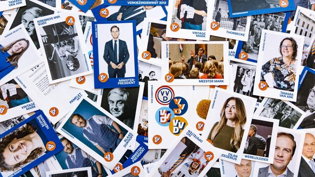 VVD komt met stickeralbum: 'Het is de bodem, het bewijs dat de VVD geen idee heeft wat er op straat leeft'