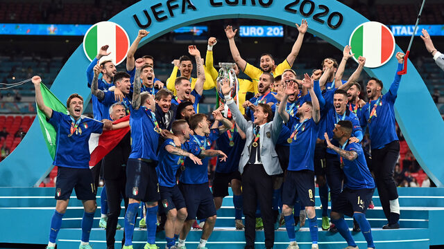 Italië verovert Europese titel na strafschoppen