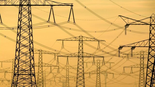 Grote zorgen over vol elektriciteitsnet, deze techneut bedacht een oplossing