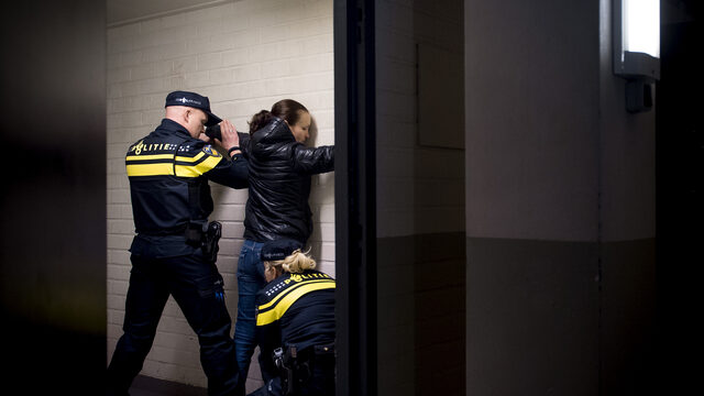 Burgerwaarnemers bij preventief fouilleren: 'De staat permanent wantrouwen is onverstandig'